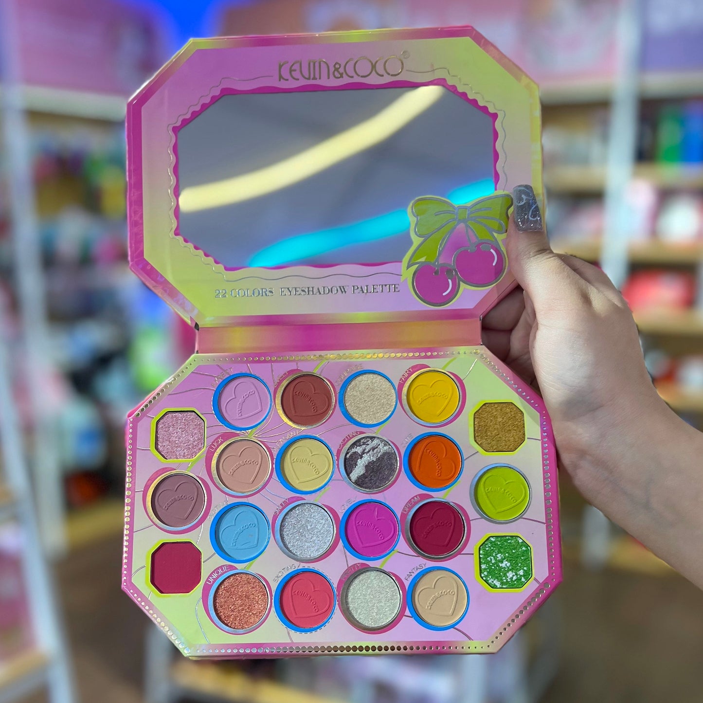 Paleta de Sombras Kevin & Coco "Cherry" - 22 Colores