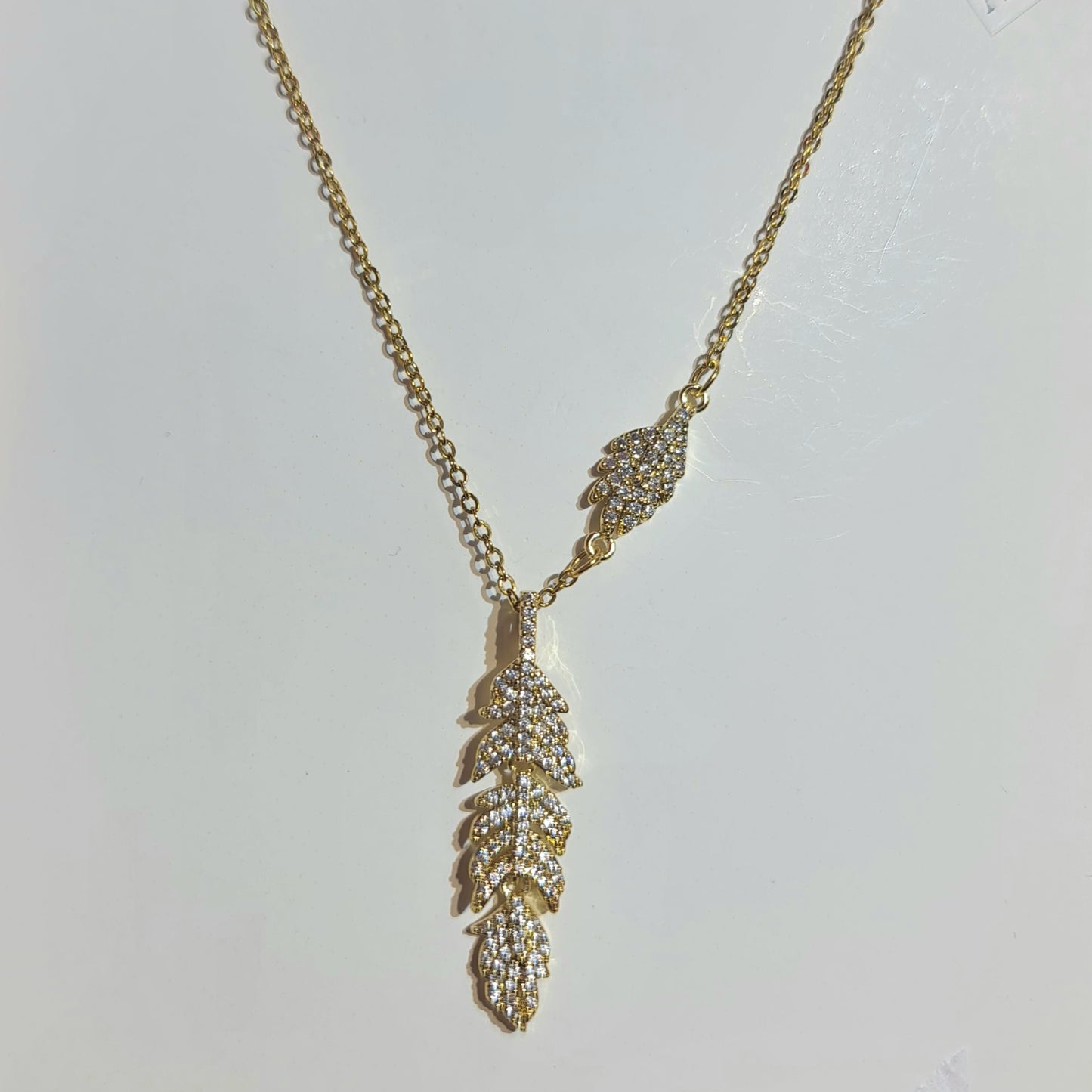 Collar con Pluma Acero Inox