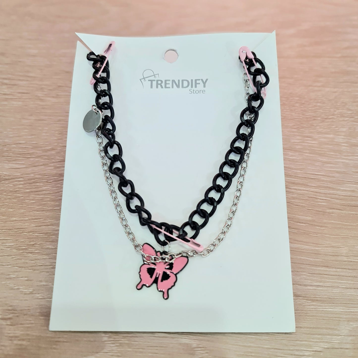Collar doble Mariposa con alfiler rosado