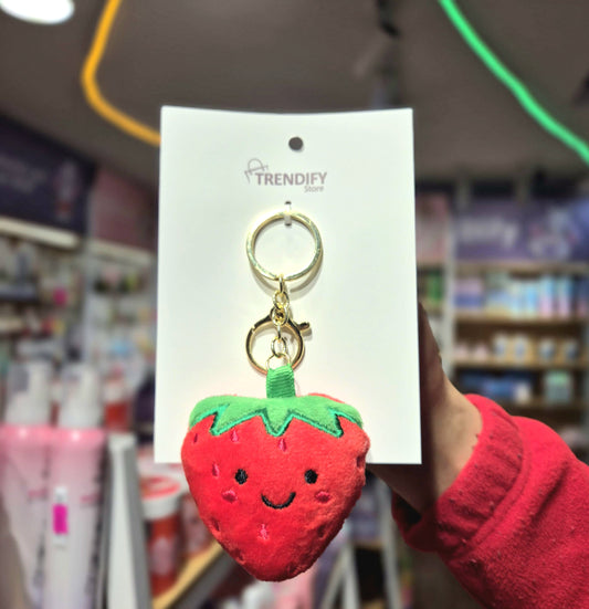 LLAVERO Y CHARM DE PELUCHE FRUTILLA